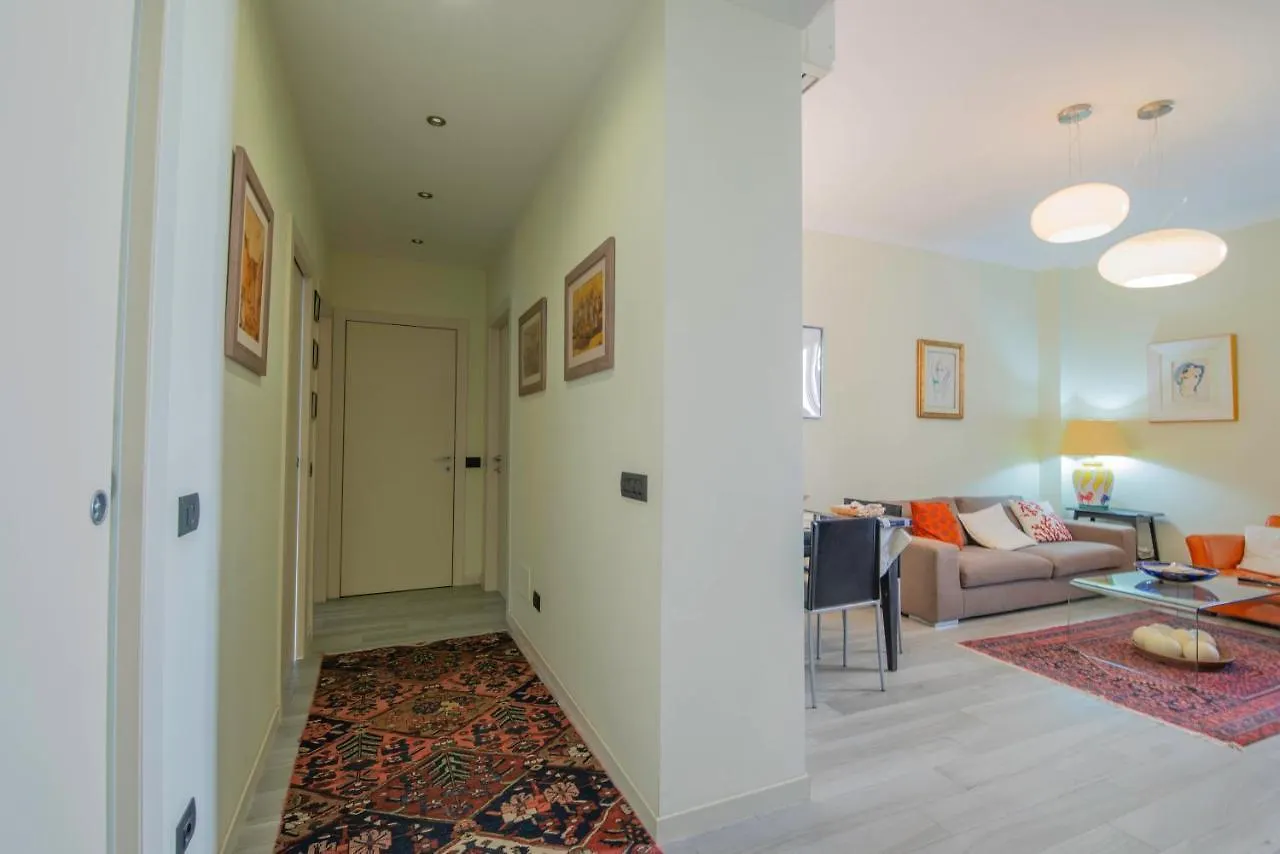 Welcoming&cozy 2 bedroom apartment - Boscovich Mediolan Włochy