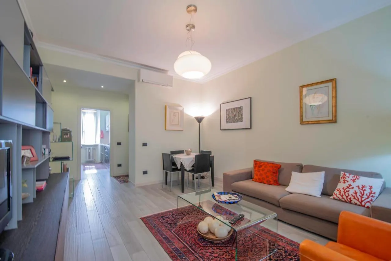 Apartment Comfy-Cozy 2 Bedroom-Via Boscovich Milan